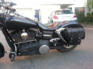 Sacoche Myleatherbikes Harley Dyna Fat bob_65